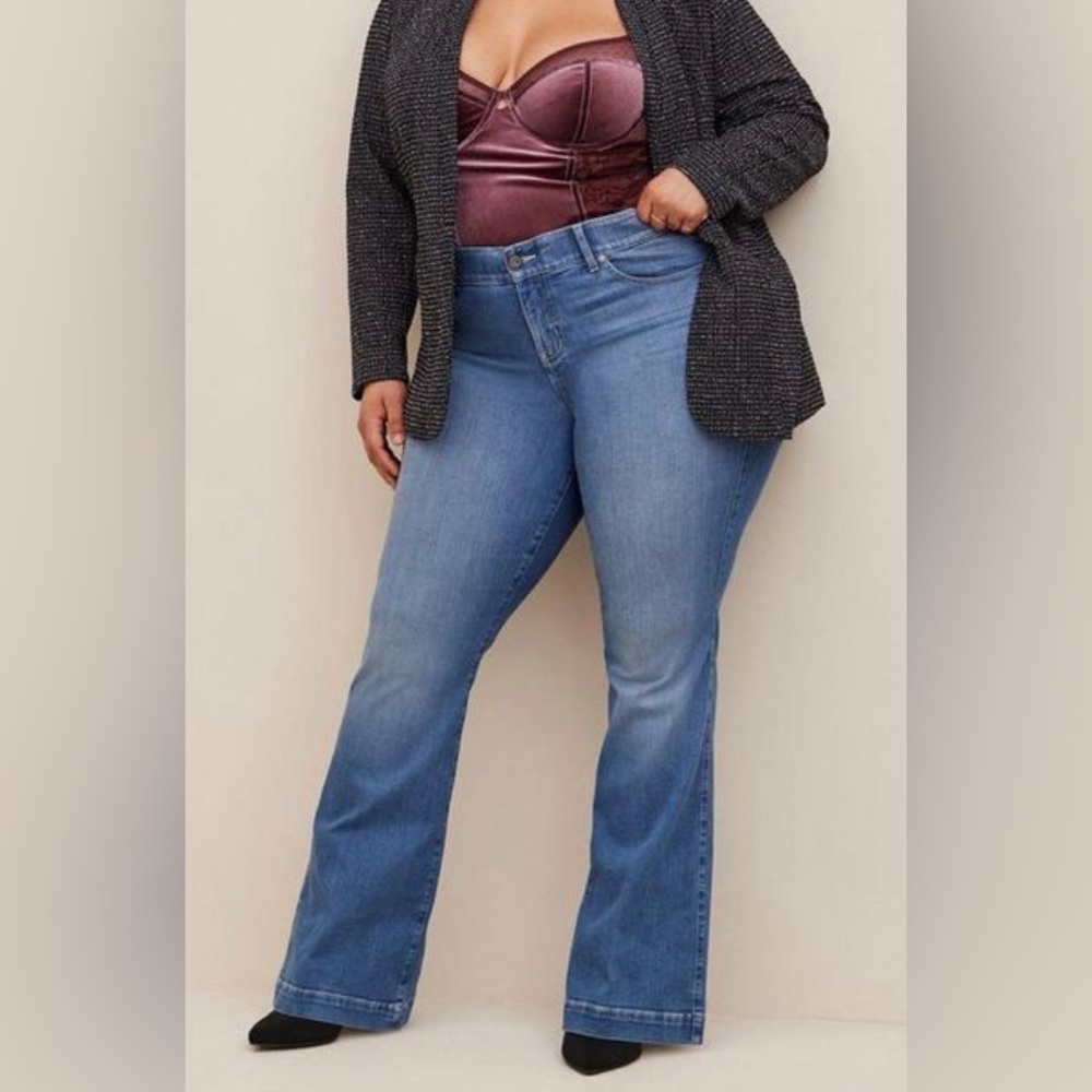 Bombshell Flare Premium Stretch High-Rise Jean